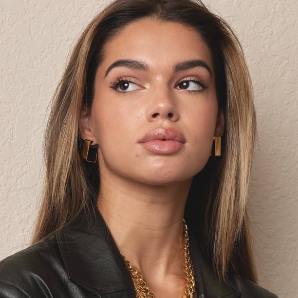 Paige Earrings - Picture 3 of 3